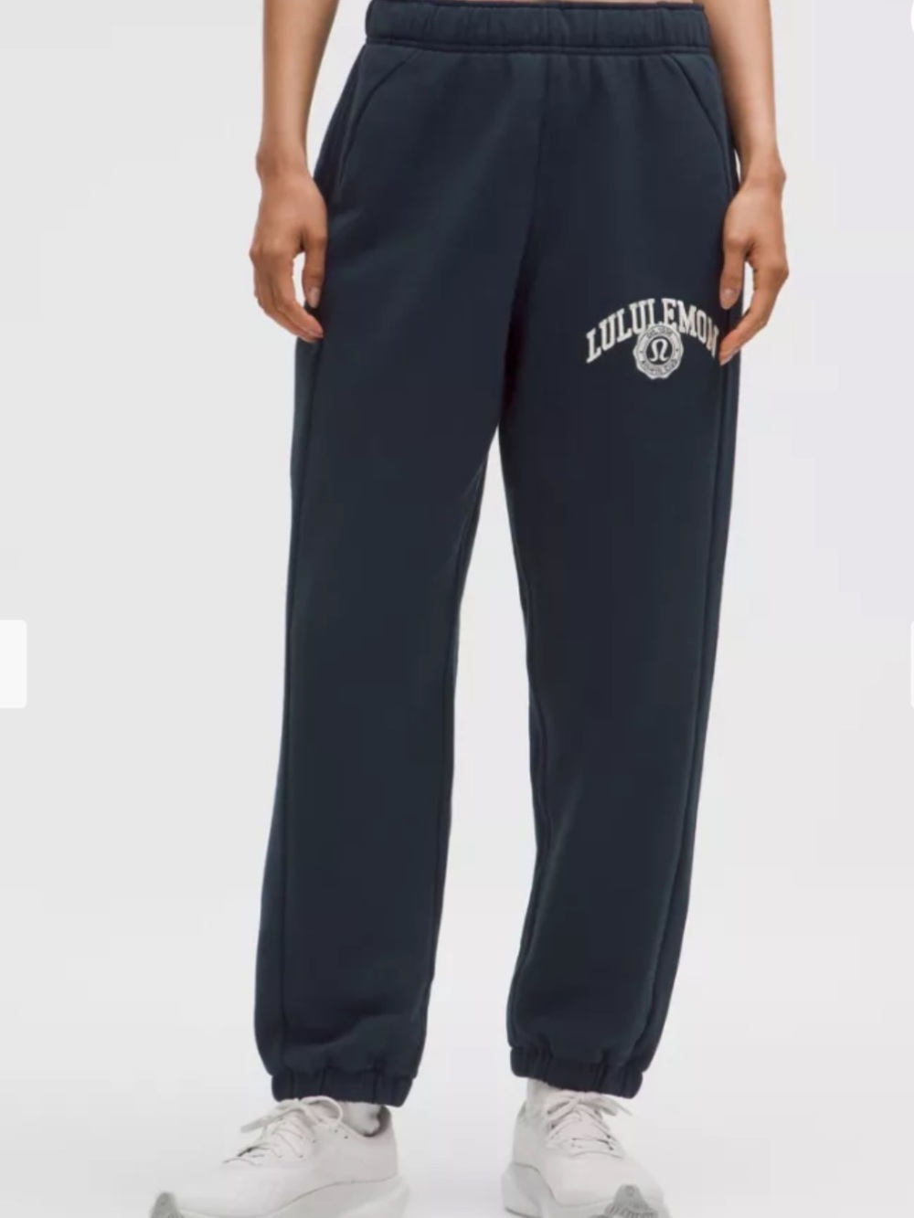Lululemon Scuba Oversized Mid-Rise Graphic Jogger in Grey Blue, Size M